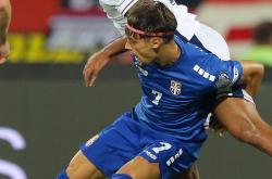 包含莱万多夫斯基关键节点出色防守，塞尔维亚队带队取胜！的词条