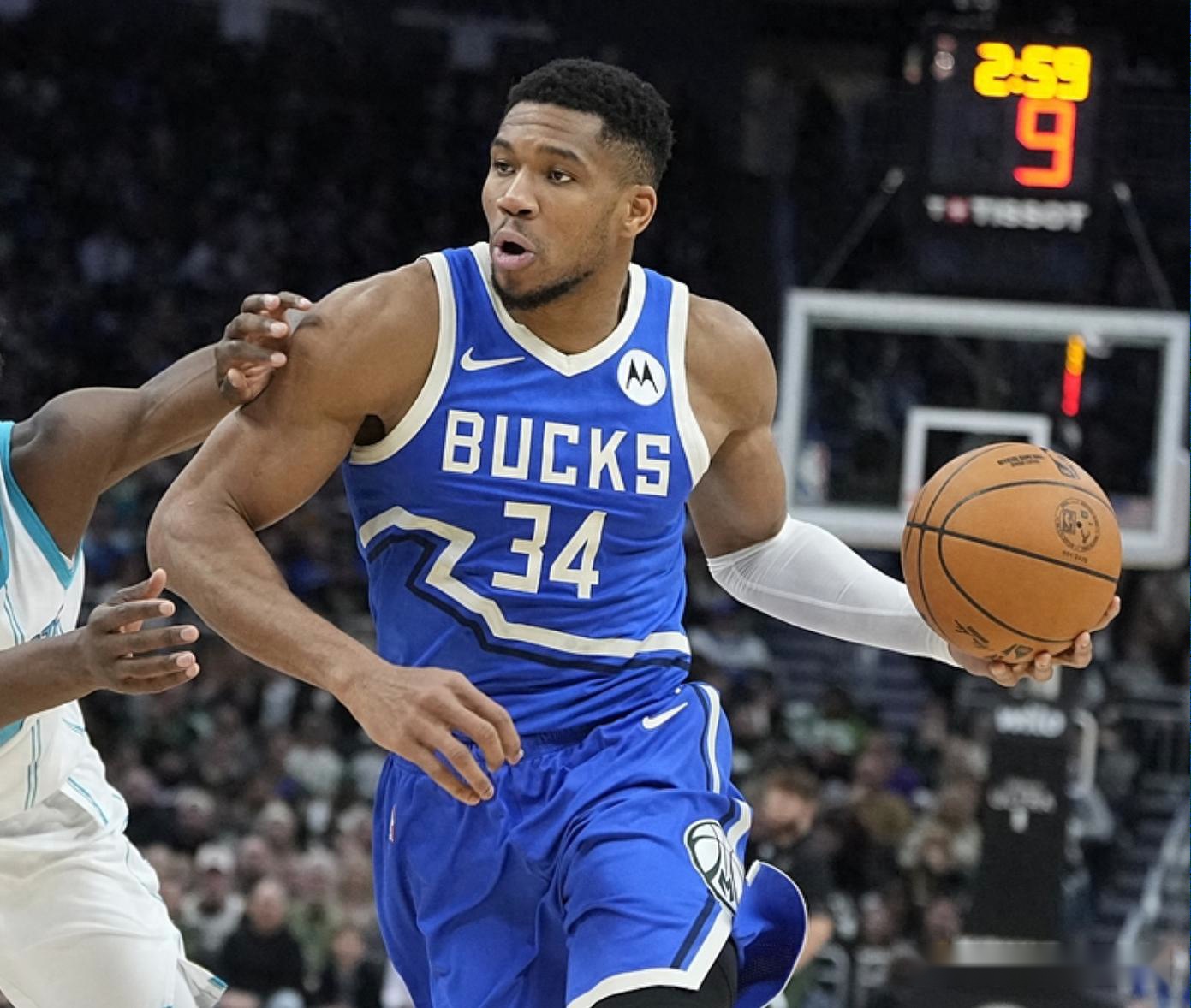 字母哥爆冷击败中国队,高光表现引爆全场!的简单介绍 字母哥爆冷击败中国队,高光表现引爆全场!的简单介绍